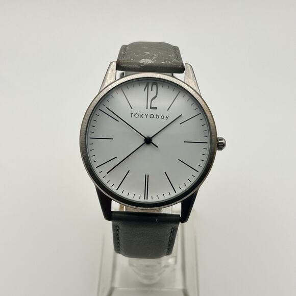 Tokyo Bay Silver Tone Gray Leather Women’s Minimalist Watch Working New Battery - Picture 1 of 8
